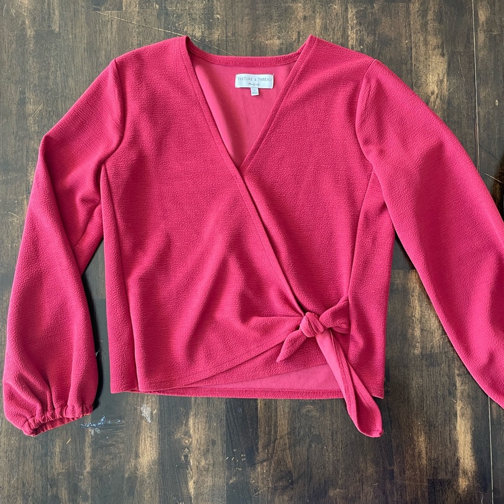 Red Madewell top, V neck, tie in front, balloon sleeve with cuff around wrist